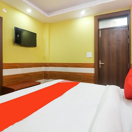 Hotel O Mayur Plaza 德里 外观 照片