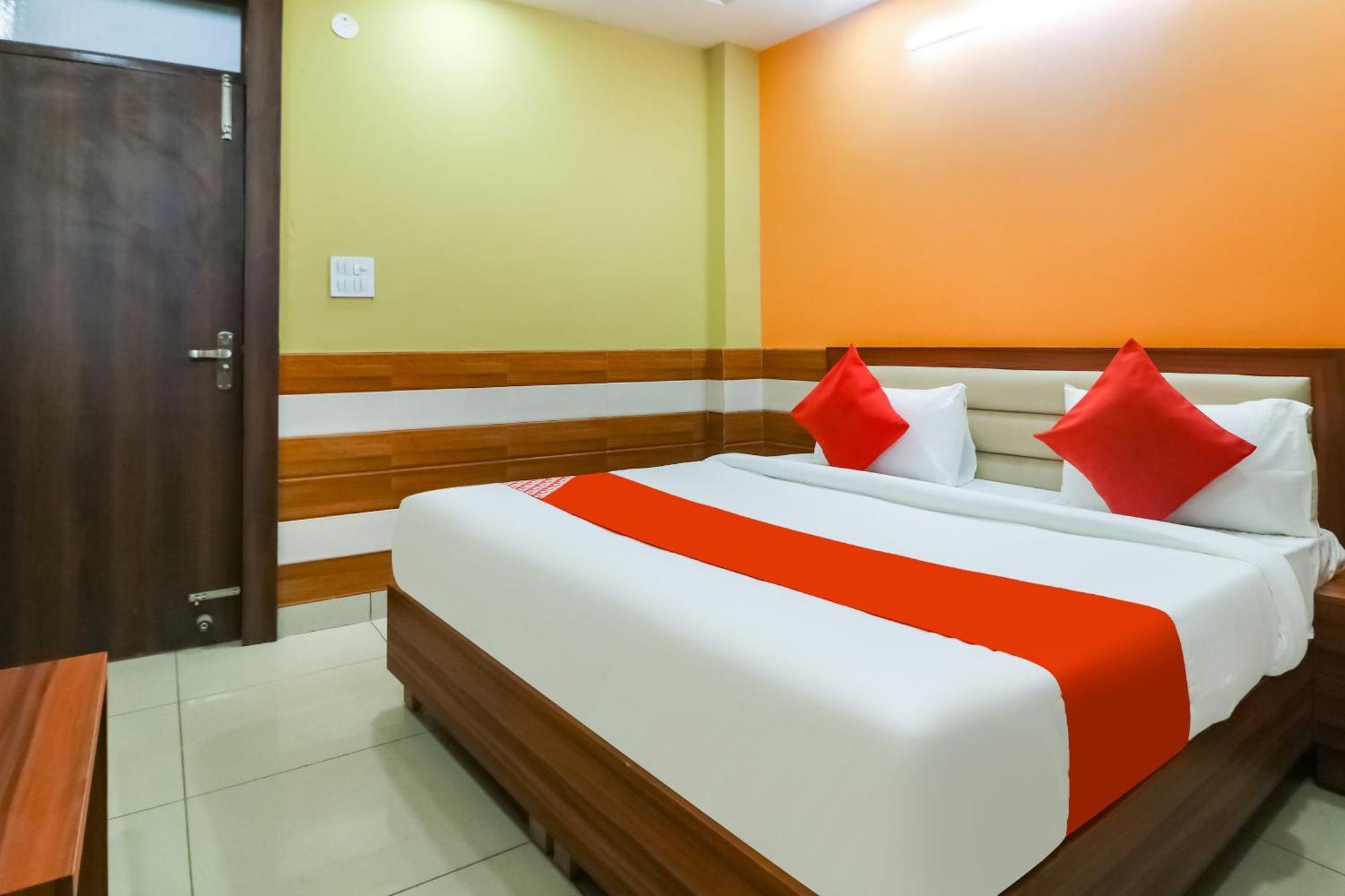 Hotel O Mayur Plaza 德里 外观 照片
