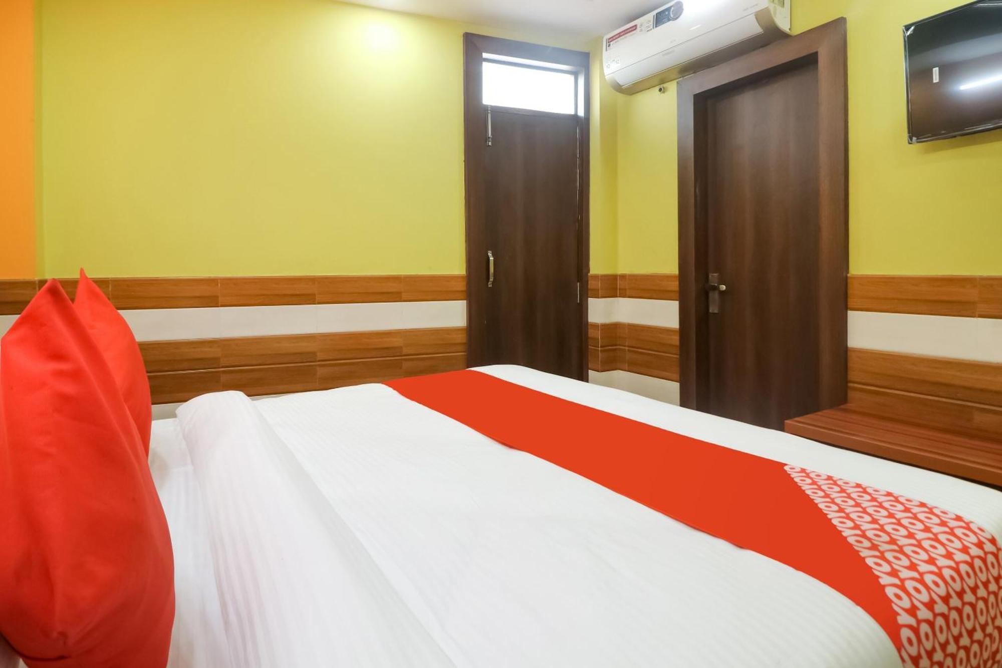 Hotel O Mayur Plaza 德里 外观 照片