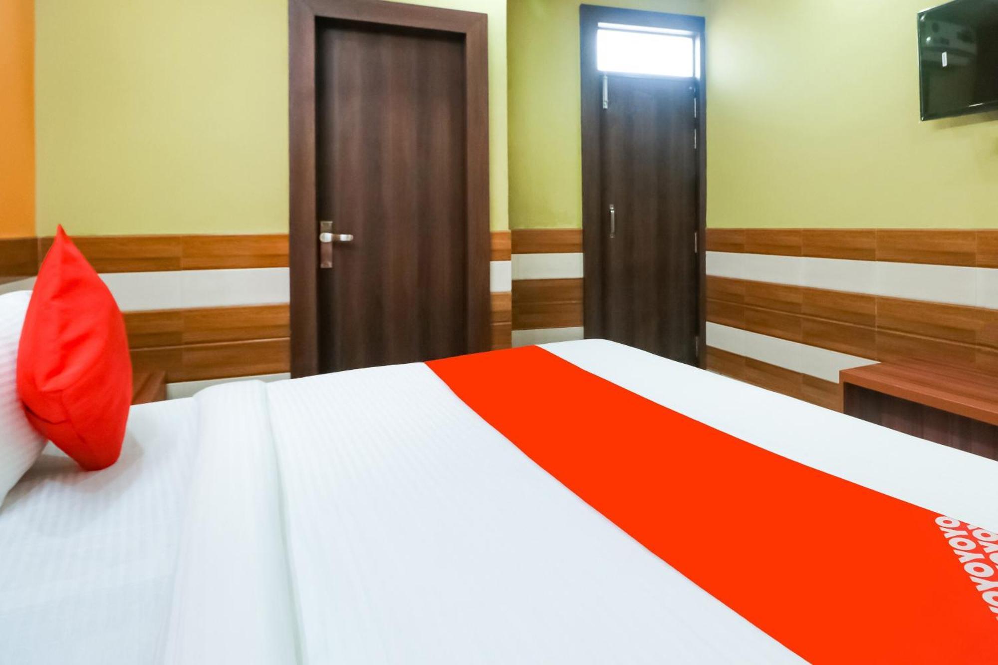 Hotel O Mayur Plaza 德里 外观 照片